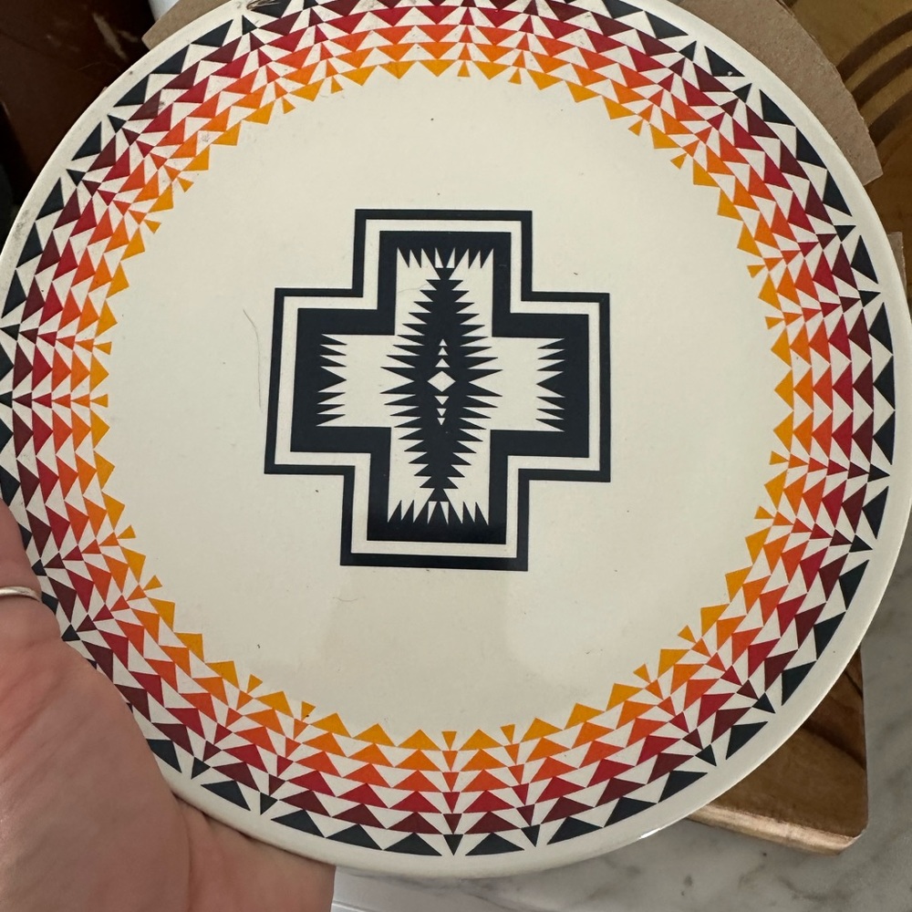 Pendleton Dishes - Picture 5 of 5